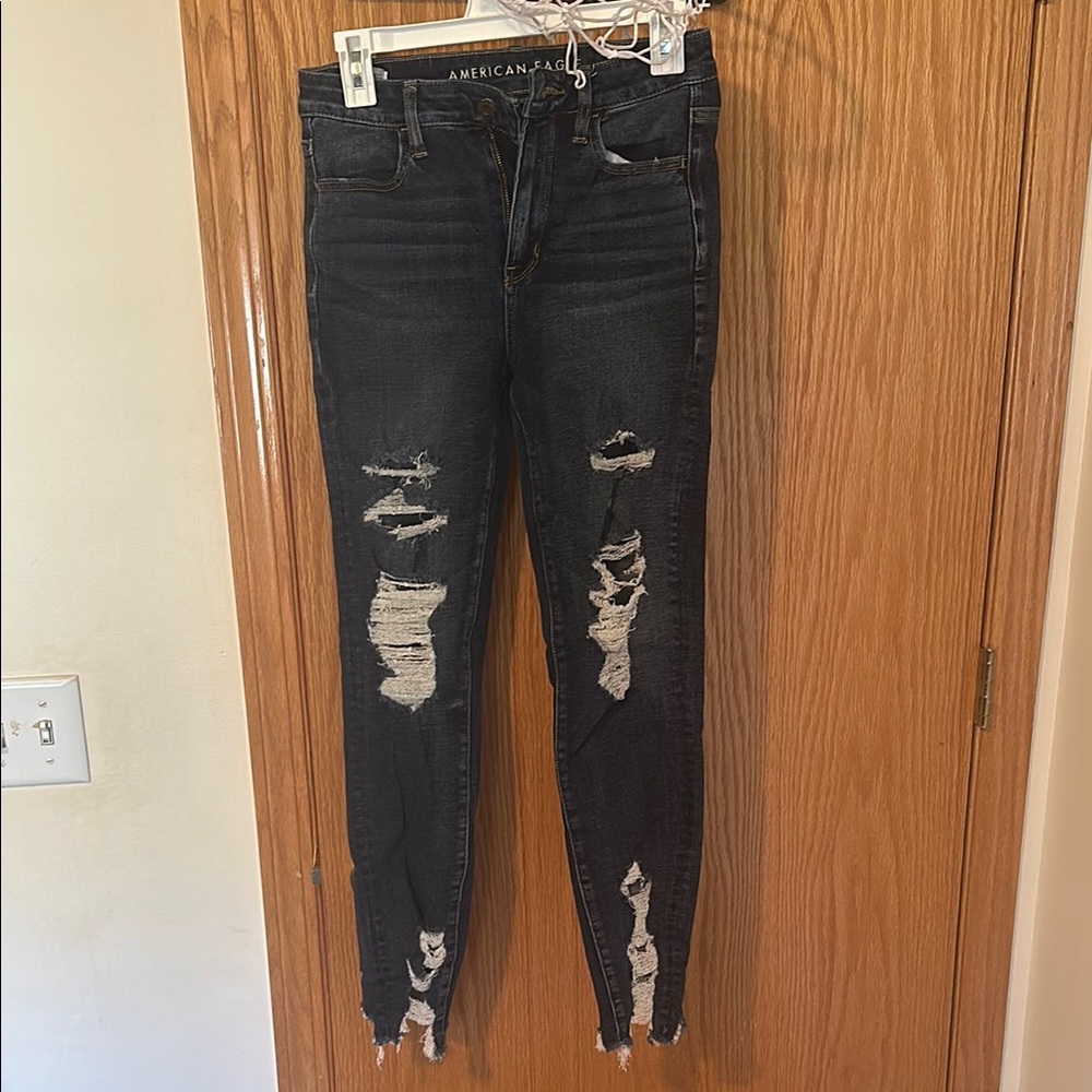 American Eagle Outfitters Black Distressed Women's Jeans